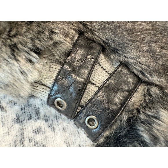 Guess Los Angeles Faux Fur Vest, Gray, Sleeveless Jacket, S/P, 1981 - Picture 3 of 11